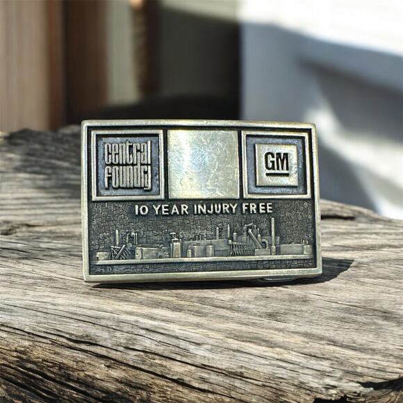 Vintage GM Parts Brass Belt Buckle 10 Year Injury Free Central Facility Award - Picture 1 of 5